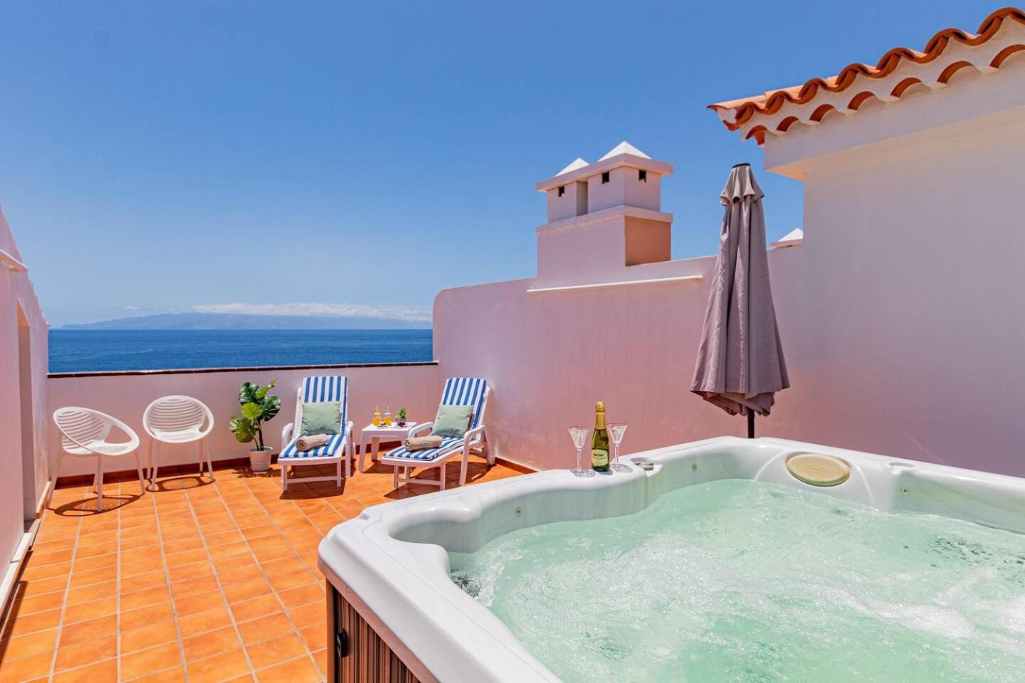 Penthouse Apt With Jacuzzi By Dream Homes Tenerife Puerto de Santiago  Ngoại thất bức ảnh