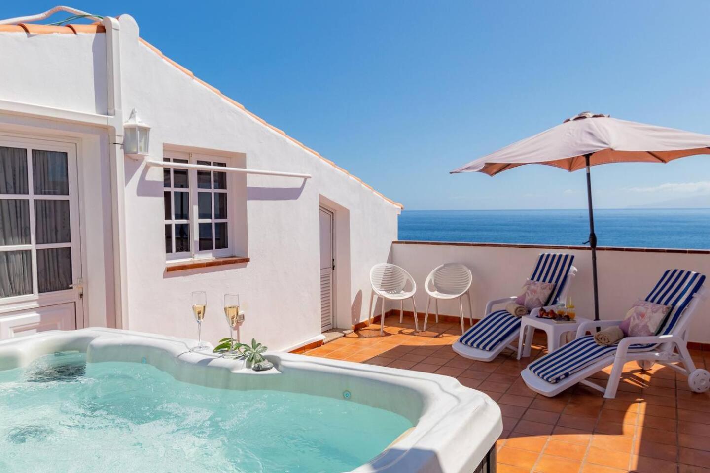 Penthouse Apt With Jacuzzi By Dream Homes Tenerife Puerto de Santiago  Ngoại thất bức ảnh
