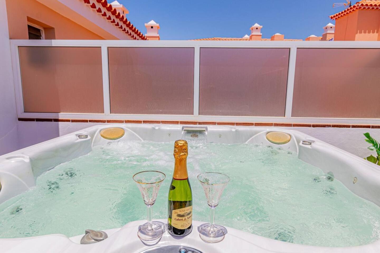 Penthouse Apt With Jacuzzi By Dream Homes Tenerife Puerto de Santiago  Ngoại thất bức ảnh