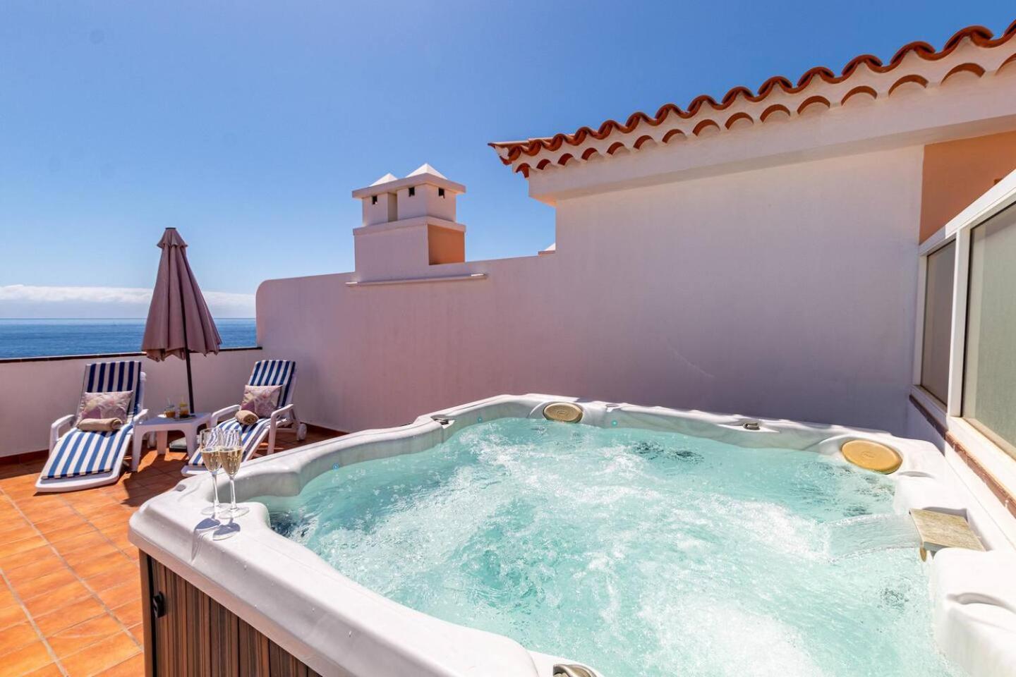 Penthouse Apt With Jacuzzi By Dream Homes Tenerife Puerto de Santiago  Ngoại thất bức ảnh