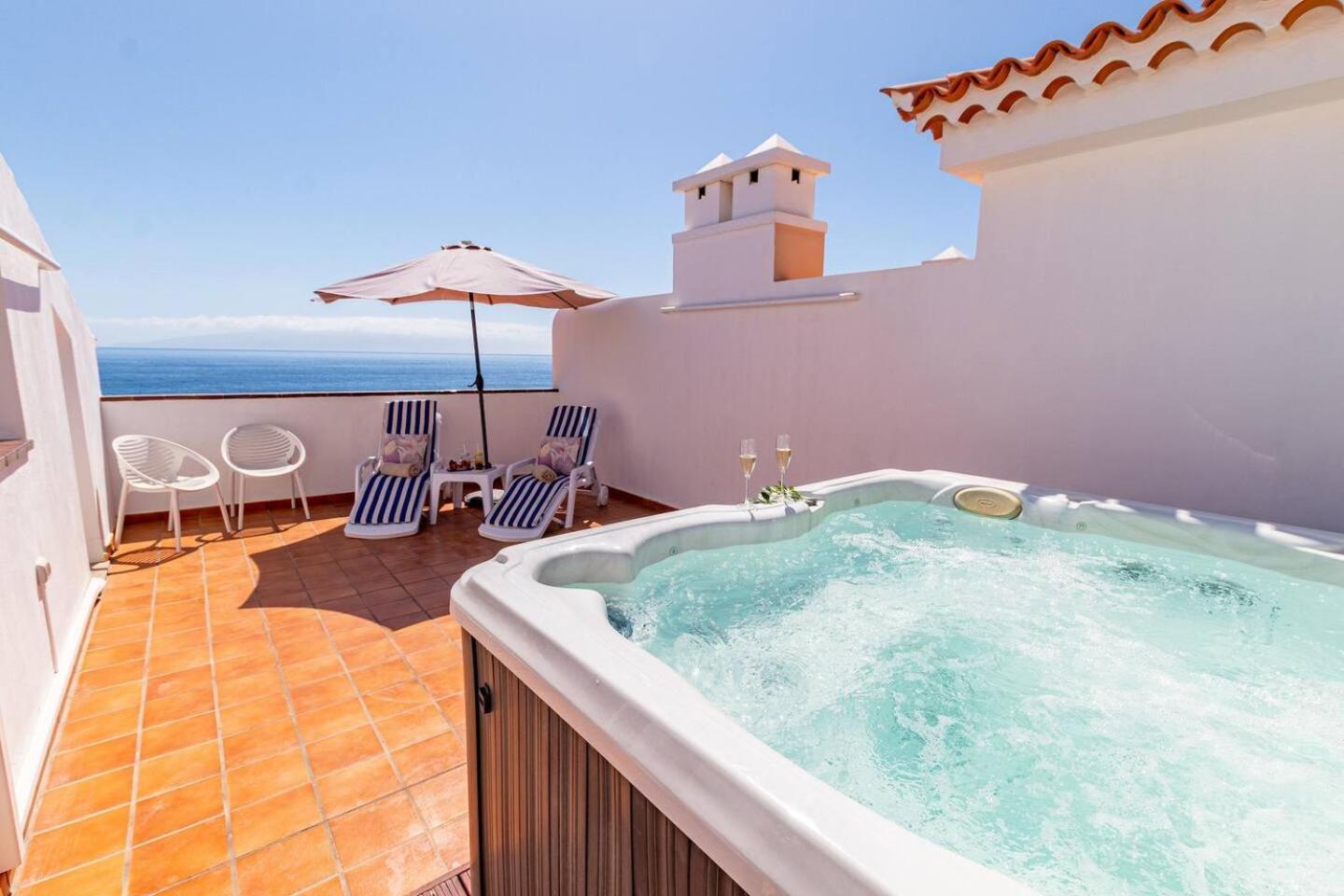 Penthouse Apt With Jacuzzi By Dream Homes Tenerife Puerto de Santiago  Ngoại thất bức ảnh